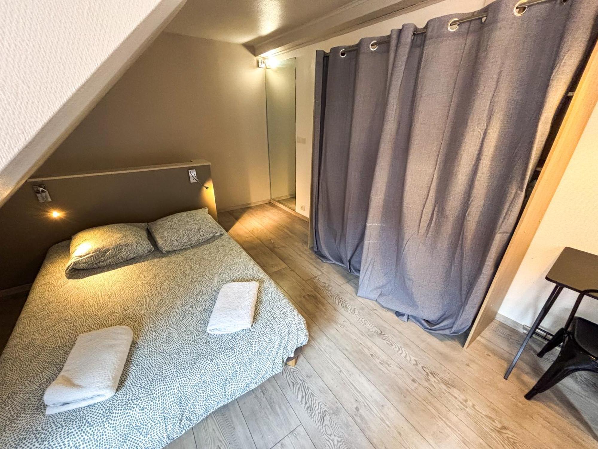 Le Pavillon Des Remparts - Commerces A Proximite - Centre-Ville - Appartement Cosy 奥贝奈 外观 照片